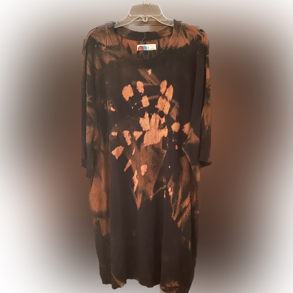 NWOT FREE PEOPLE ESSENTIAL EXTREME TEE MINI HAND TIE DYE